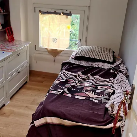 Meublee Dans Maison De Gamme Avec Jardin Proche Metro * Chatillon (Hauts-de-Seine)